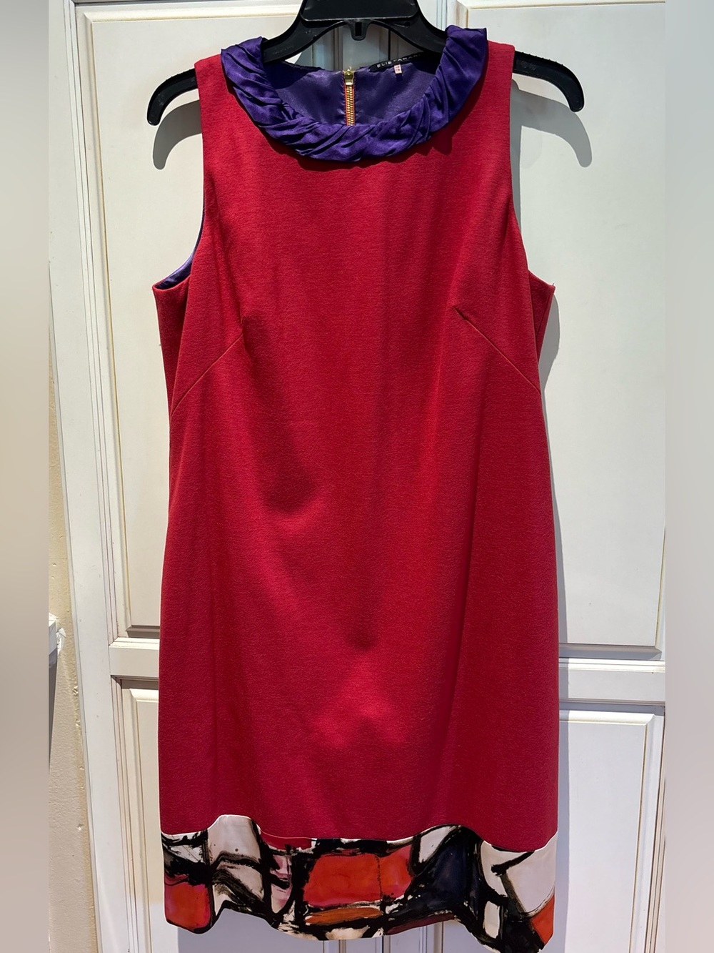 Elie Tahari Fuchsia Shift Dress with Shiny Purple Ruffle Collar gold zipper